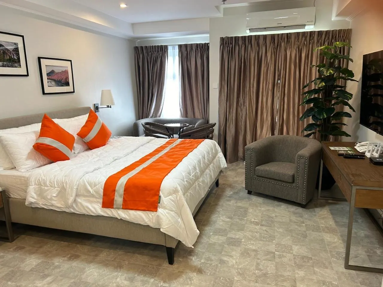 1124 Lagrande2 11Floor Rooftop Swiming Angeles Walking Street 0*,  Philippines